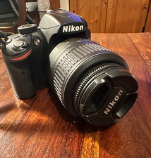 Reflex Nikon D3200 + Objectif 18-55mm : Merci de lire la description