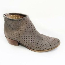Lucky Brand Bergyn Tan Taupe Suede Leather Perforated Ankle Booties Size 9