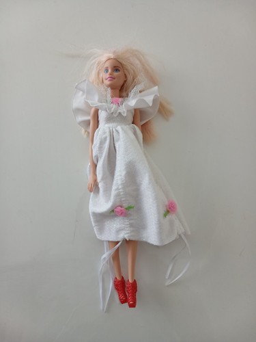 Poupée barbie mattel - mattel, robe