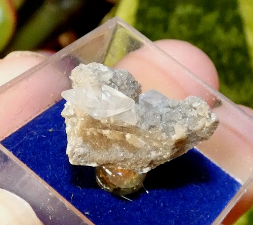 Calcite biterminée carrière - calcite,