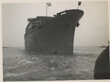 France, Roger Chapelet, peintre de la marine  Vintage silver print  Tirage a