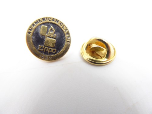 Pin badge zippo - pin's,