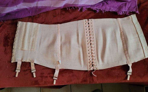 Ancien corset avec ses - ancien,