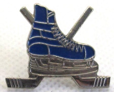 Pin's PATIN A GLACE BLEU ET