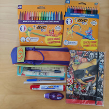 Lot fournitures scolaires