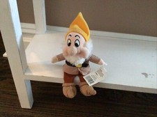 Disney Sneezy 7'' Plush Snow