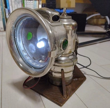 Lampe en carbure, lanterne
