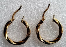 ☆ Boucles d'oreilles créoles en or 18 carats ☆