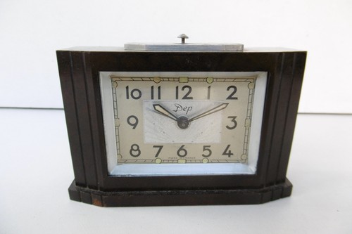 Reveil art deco - bakelite,