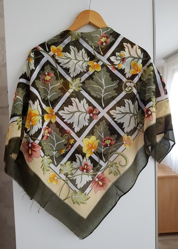Foulard carré vert fleurs - foulard,