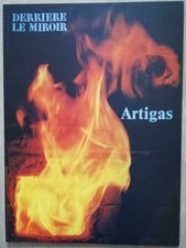 Josep LLORENS ARTIGAS DERRIERE