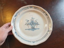 PLAT CUL NOIR FAIENCE DE