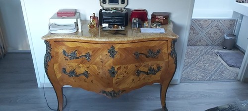 Grande commode galbée - , style