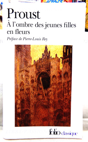 Ombre des jeunes filles - À,
