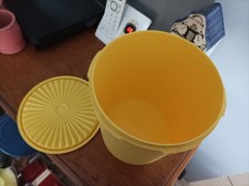 Boîte ronde tupperware très - boîte,