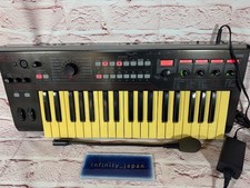 Korg R3 Synthesizer Keyboard