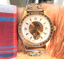 MONTRE   ANCRE 15 RUBIS WATERPROOF FONCTIONNE NON REVISE  CALENDRIER SUR CADRAN