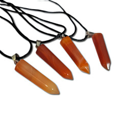 Collier pendentif cornaline