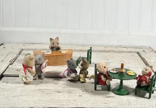 Vintage sylvanian families - sylvanian,