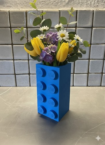 Vase design brique lego bleu - design,