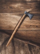 Ancienne grande hache de