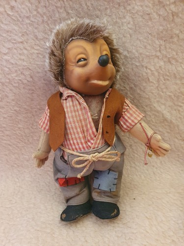 Mecki steiff hör tv - mecki,