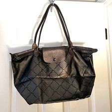 LONGCHAMP GUN METAL MODELE