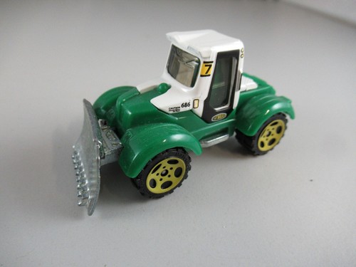 Tracteur matchbox avec charrue - tracteur,