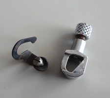 Serre aiguille pour machines - pour,
