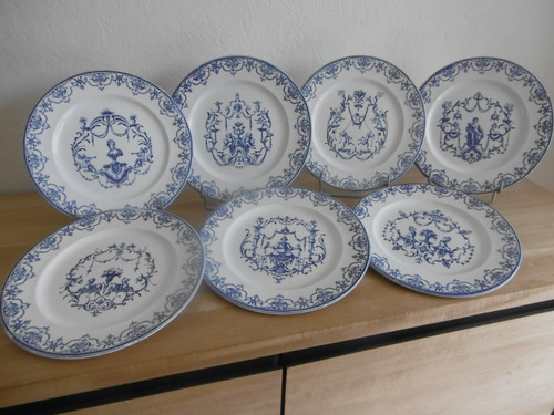 Sept assiettes plates faience - sept,