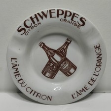 Très beau cendrier Schweppes