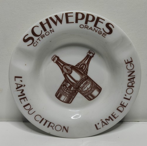 Très beau cendrier schweppes - très,