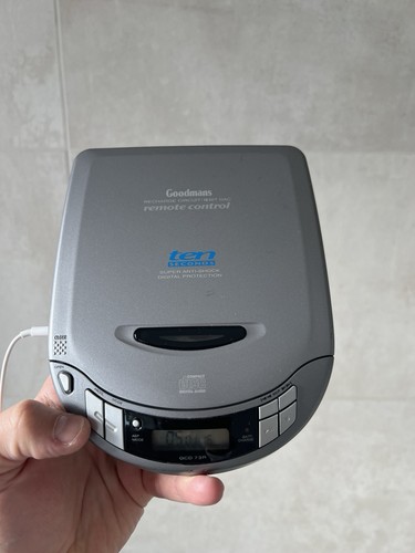 Goodmans portable player - goodmans,