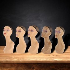 Réaliste Femelle Tête de