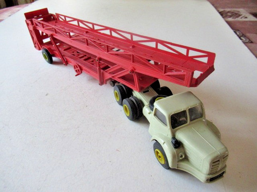 Norev tracteur berliet - tracteur,
