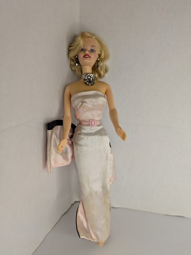 Barbie doll marilyn - marilyn, monroe