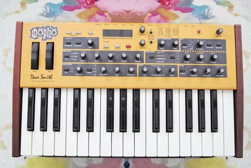 Dave smith mopho monophonic - dave,