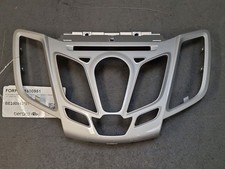 Enjoliveur autoradio - Ford Fiesta VI de 2008 à nov. 2012 - 8A61-18A802-BGW