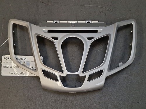 Enjoliveur autoradio ford - autoradio,