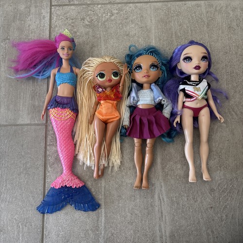 Lot poupées barbie - lot,