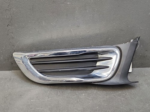Grille chrome pare choc avant