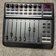 Contrôleur MIDI USB Behringer
