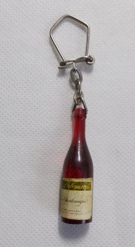 Porte clés bouteille - -,