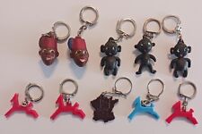 LOT PORTE CLES PUBLICITAIRES CHOCOLAT BANANIA POULAIN ET MICHOKO 1965