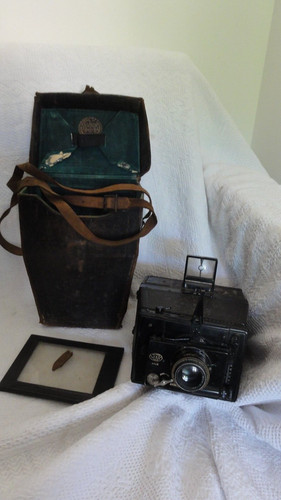 Ancien appareil photo gaumont - ancien,