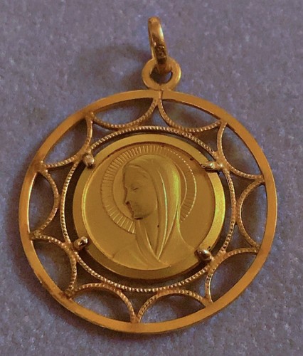 Ancien pendentif médaillon