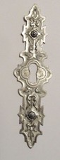 ANCIENNE PLAQUE DE SERRURE -