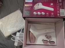 Epilateur a lumière pulsée PHILIPS Prestige Lumea model BRI1959/00