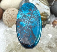 Cabochon Shattuckite pierre