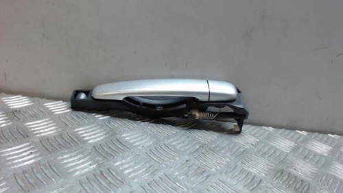 Poignee porte avant droit